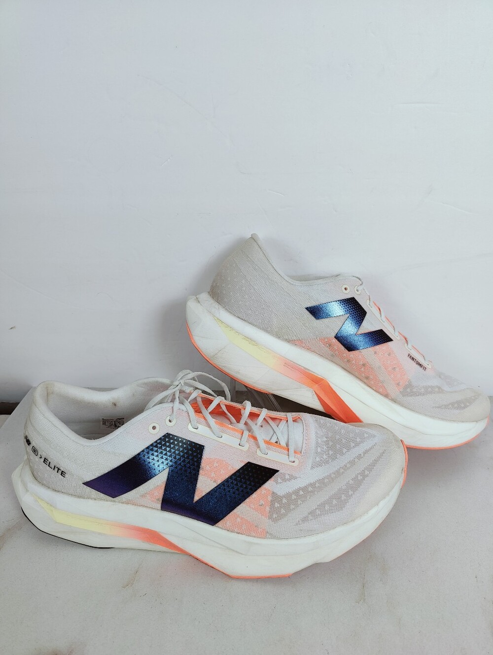 New Balance Men's FuelCell SuperComp Elite v4 Running Sneakers, Sz 14